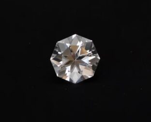 ダンビュライト