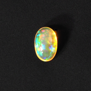 【燃え立つ遊色】ファイヤオパール 0.85ct