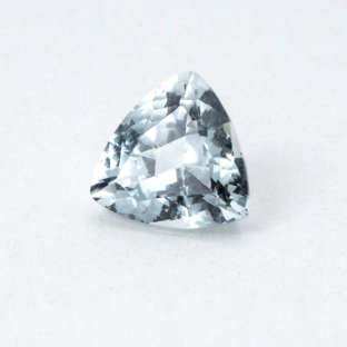 【透き通る天然のブルー】 非加熱ブルートパーズ 3.30ct