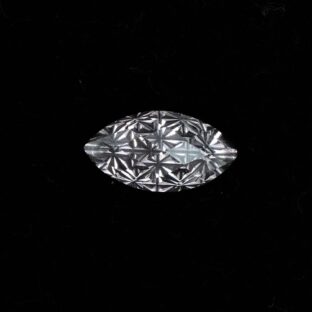 光と影が織りなす和の幾何学｜甲州切子カットフローライト 6.95ct