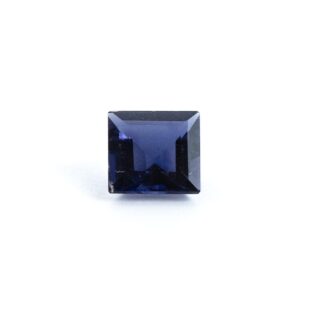 【澄んだ菫色に輝く多色性の石】アイオライト 0.78ct