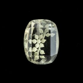 【花模様のインタリオが輝く】グリーンアメジスト 11.44ct