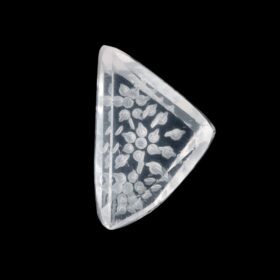 【花模様のインタリオが輝く】ローズクォーツ 30.66ct
