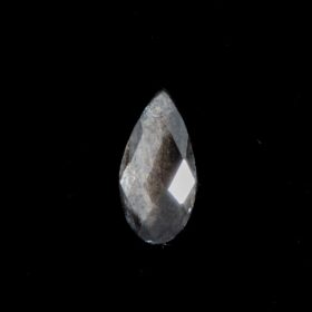 【輝く黒の衝撃】ブラックアクアマリン 0.94ct
