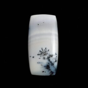 【雪景色をもつコモンオパール】デンドリティックオパール 8.20ct