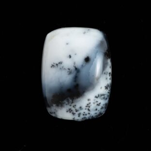 【雪景色をもつコモンオパール】デンドリティックオパール 8.31ct