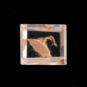 【珍しい景色のような内包物入り】ガーデンローズクォーツ  7.8ct