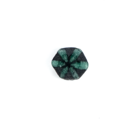 花咲くコロンビアの奇跡|コロンビア産トラピッチェエメラルド ルース 0.34ct（5月誕生石）