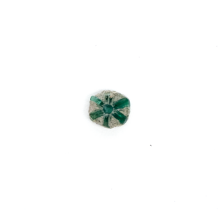 コロンビア産 逆トラピッチェエメラルド 0.2ct ルース 白母岩 天然石 5月誕生石 一点物 | 雪景色に咲く一輪の緑