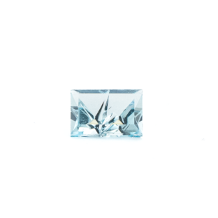 涼を切り取る光の彫刻 | 極上アクアマリン 1.38ct | 特殊デザイナーズカット | 一点ものルース