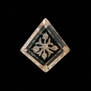 【夏の午後3時の光が落とす影】インタリオ アメトリン 6.8ct 天然石ルース（花模様・沈み彫り）